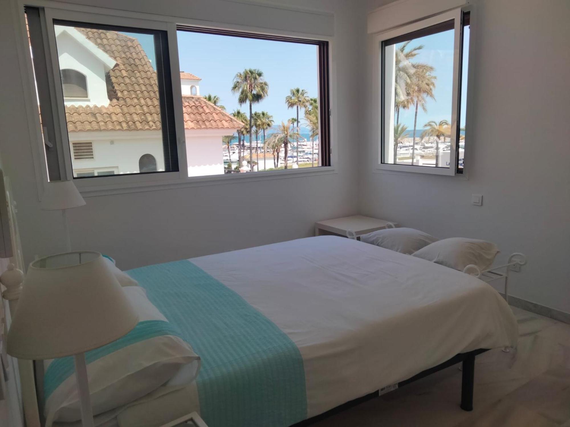 Apartamento En La Playa Manilva Exteriör bild